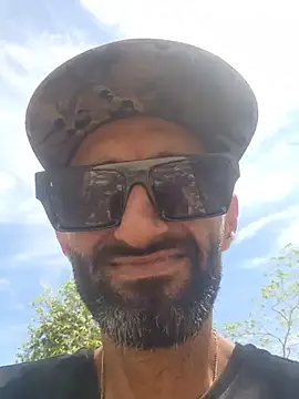 عرض كام Osamabinfuckn