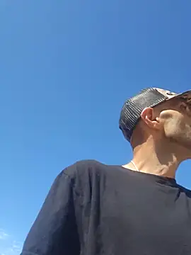 הופעת וובקאם של Osamabinfuckn