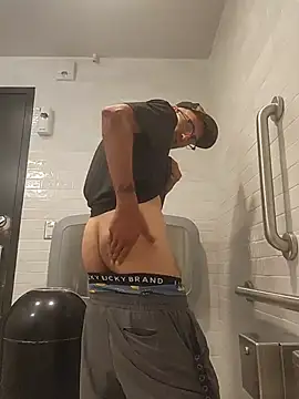 Osamabinfuckn Show Webcam