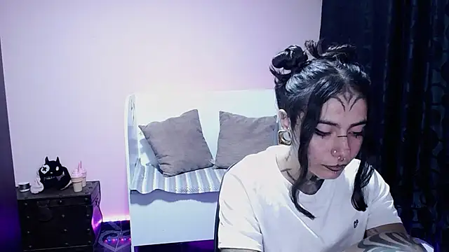 _onthary_6 Шоу с уебкамера