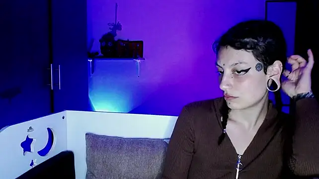 _onthary_6's Live XXX Chat