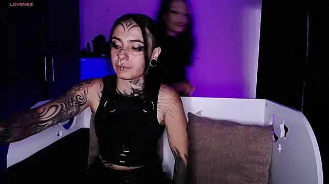 _onthary_6 Show in webcam