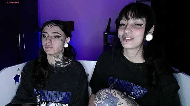 _onthary_6's Live Chat Room