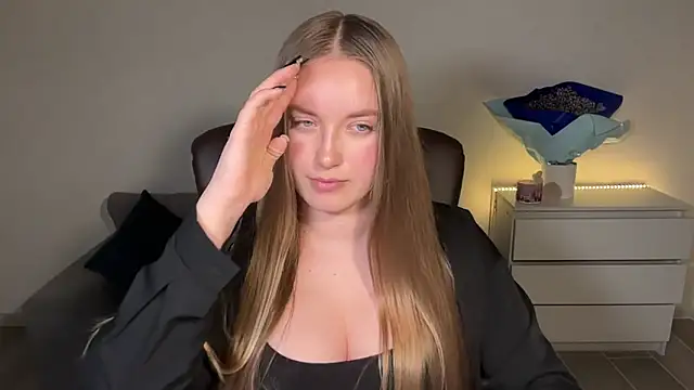 EvaMaddison 现场XXX聊天