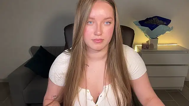 XXX chat uživo modela EvaMaddison