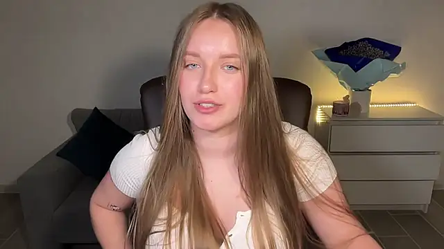 EvaMaddison élő XXX-chatje