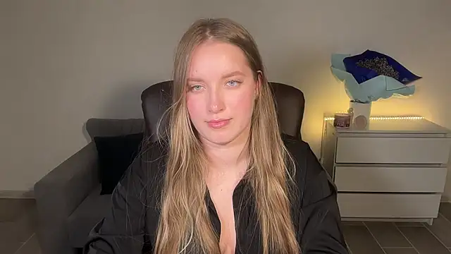 EvaMaddison élő XXX-chatje