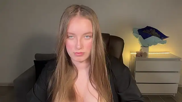 EvaMaddison: απευθείας συνομιλία ΧΧΧ