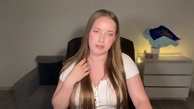 EvaMaddison 现场XXX聊天