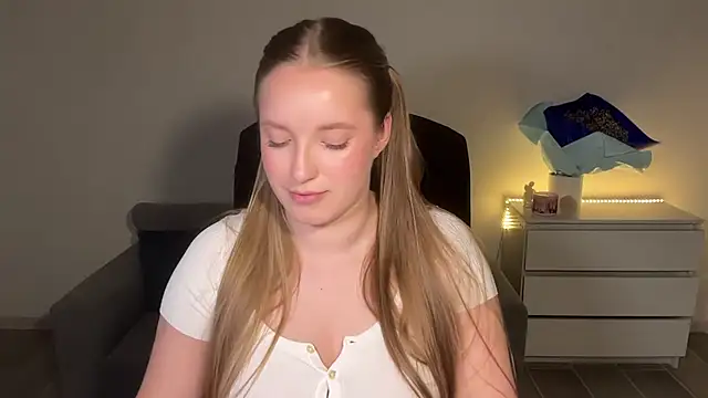 EvaMaddison Chat XXX in diretta