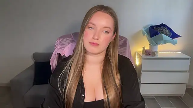 EvaMaddison live XXX chat