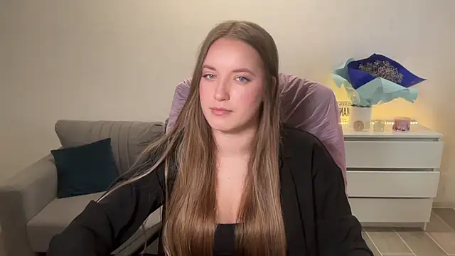 EvaMaddison Adlı Modelin Canlı XXX Sohbeti