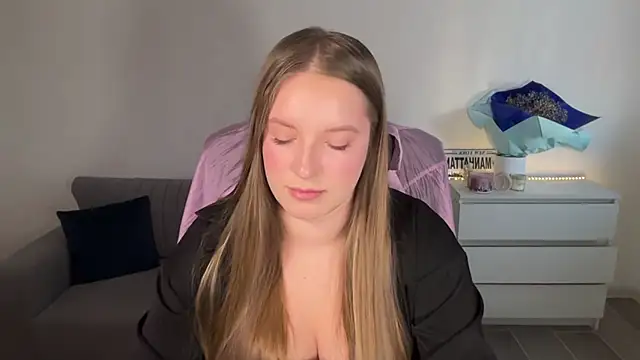 EvaMaddison Adlı Modelin Canlı XXX Sohbeti