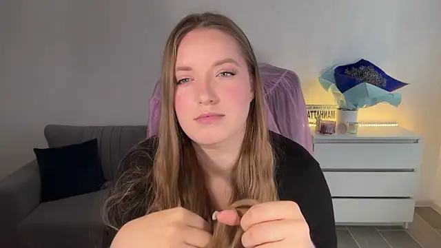 EvaMaddison: вебкам-шоу