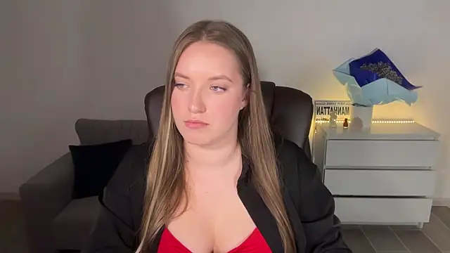 EvaMaddison Adlı Modelin Canlı XXX Sohbeti