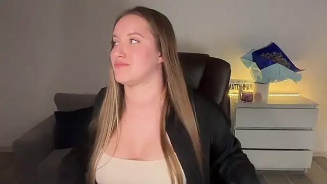 EvaMaddison élő XXX-chatje