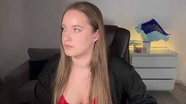 Chatroom XXX en direct de EvaMaddison