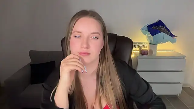 EvaMaddison Show in webcam