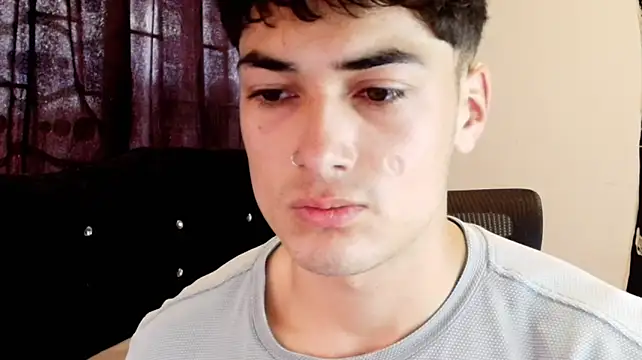 jimmy_class élő XXX-chatje