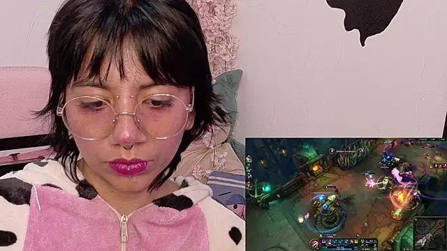 Chat XXX en directo de Nami_usagi