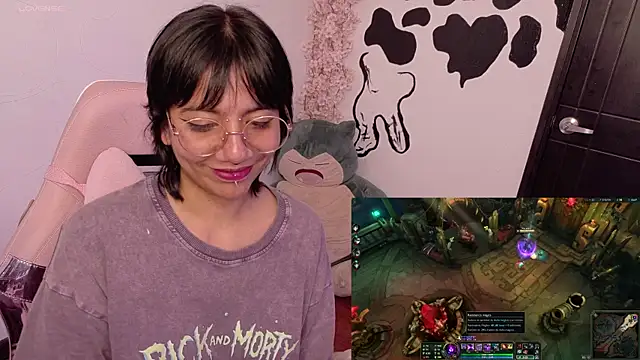 Nami_usagi's Webcam Show