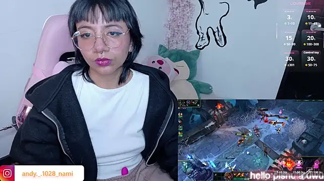 Nami_usagi's Webcam Show