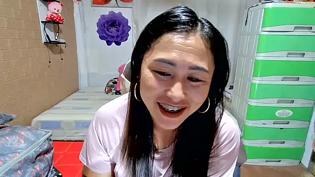Chat +18 de Filipina_Desire ao vivo