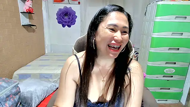 Filipina_Desire's Live XXX Chat