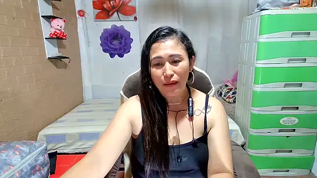 Filipina_Desire Live XXX-chat