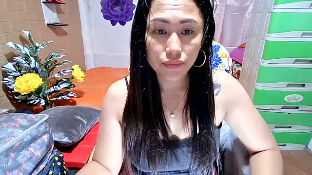 Chatroom XXX en direct de Filipina_Desire