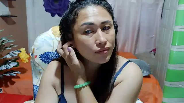 Chat +18 de Filipina_Desire ao vivo