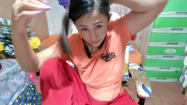 Filipina_Desire 即時 XXX 聊天