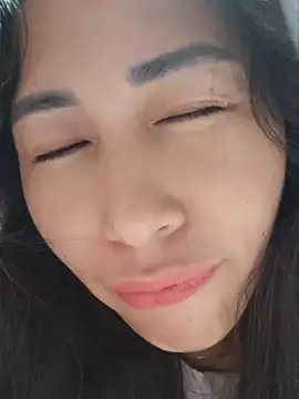 Chat +18 de Filipina_Desire ao vivo