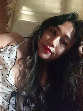 Filipina_Desire – Live XXX-chat
