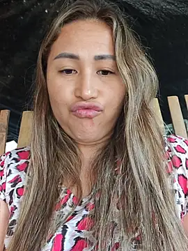 Chatroom XXX en direct de Filipina_Desire