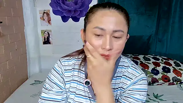 Filipina_Desire Show in webcam