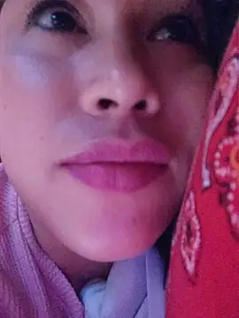 Filipina_Desire: απευθείας συνομιλία ΧΧΧ