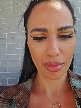 KatiaDivine Webcam-Show