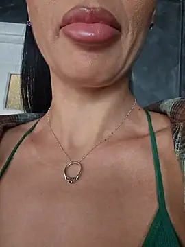 KatiaDivine Webcam show