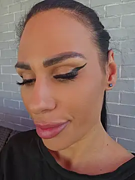 KatiaDivine Live Chatraum