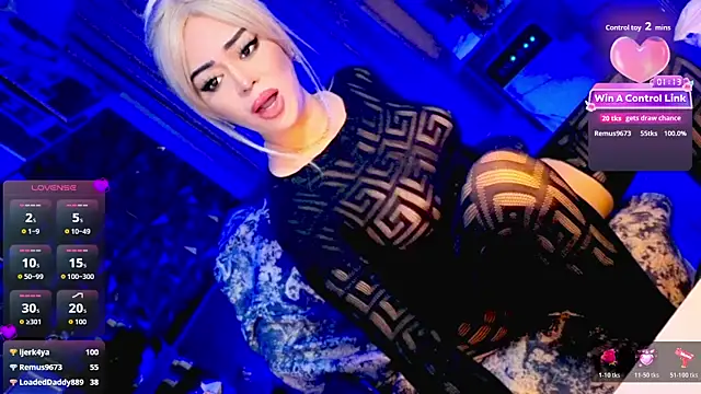 KYLIE_SHEMALE Pertunjukan Webcam