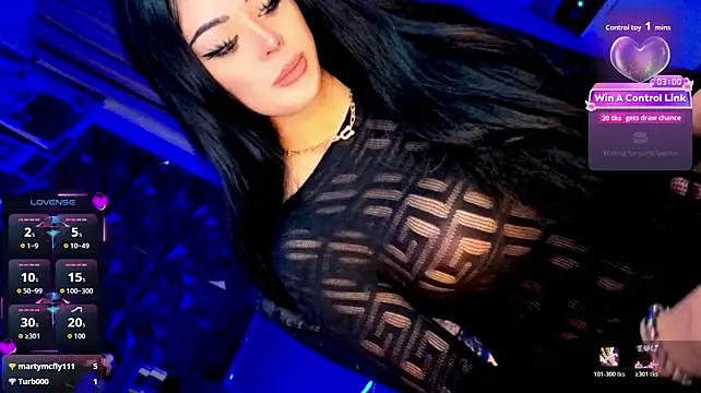 Show modela KYLIE_SHEMALE na web-kameri