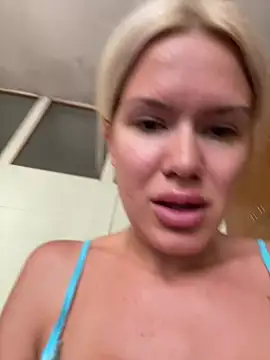 Show modela Keylili na web-kameri