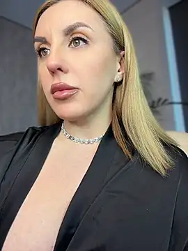MilfNextDoor20n Webbikameraesitys