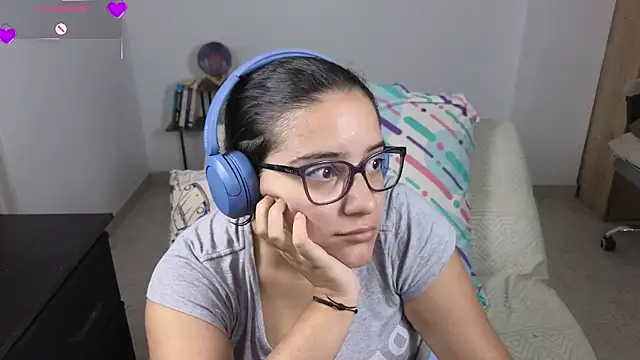 blue__moon_'s Live XXX Chat