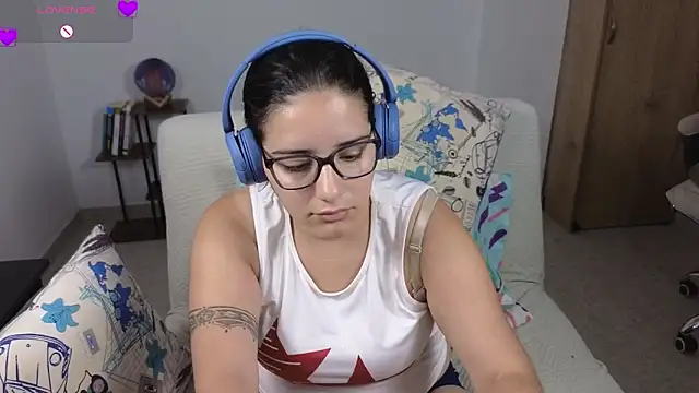 blue__moon_ Adlı Modelin Canlı XXX Sohbeti