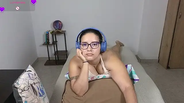 Chat XXX en directo de blue__moon_