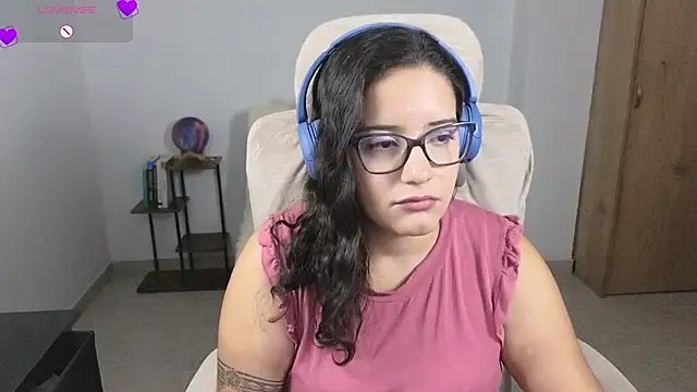 blue__moon_'s Live XXX Chat