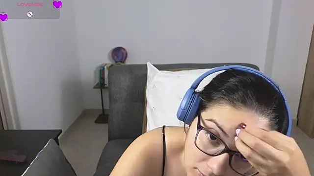 blue__moon_'s Live XXX Chat
