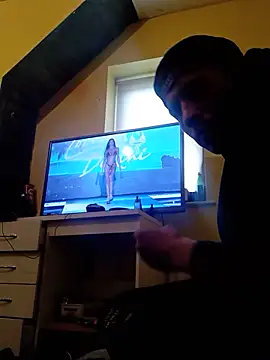 Show modela jonekjohnypl na web-kameri